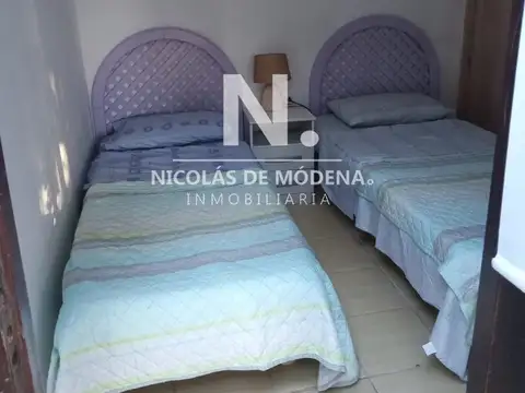 Casa 5 ambientes con 4 baños