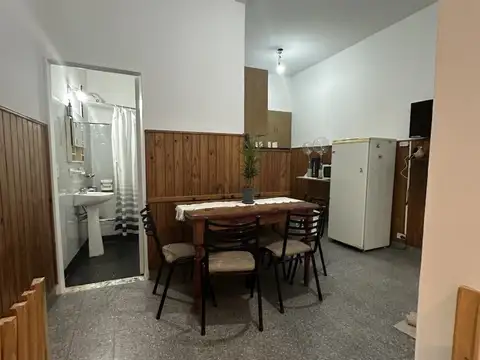 Depto Tipo Casa 6 ambientes con 2 baños