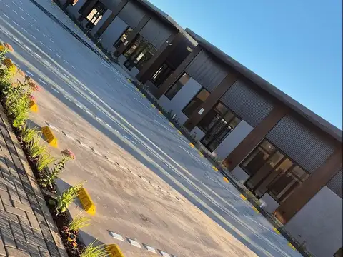 Alquiler Locas En Espacio Nova Shops - Canning