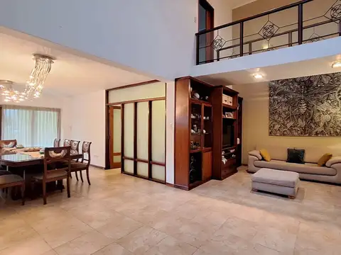 Casa en Venta en Parana, USD 1.200.000