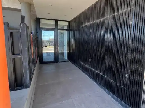 Departamento en Venta con 2 cochera