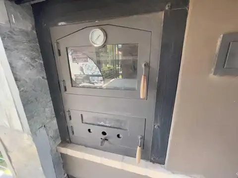 Casa 6 ambientes con 5 baños