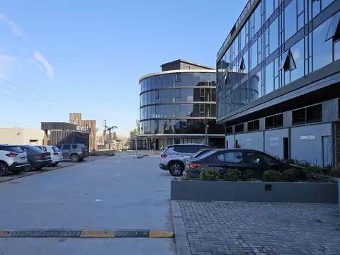 Oficina en Venta y/o  Alquiler Distrito T General Rodriguez