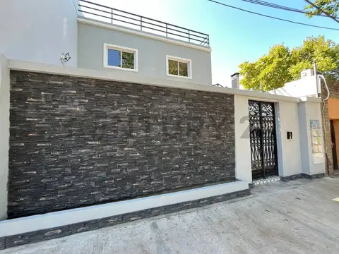 ALQUILER DEPARTAMENTO 2 AMBIENTES EN VILLA LYNCH CON TERRAZA PROPIA