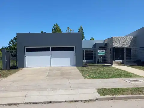 Casa en Barrio Brigadier López