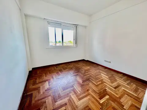 Departamento en Alquiler en Acassuso Vias  /  Santa Fe, $ 760.000