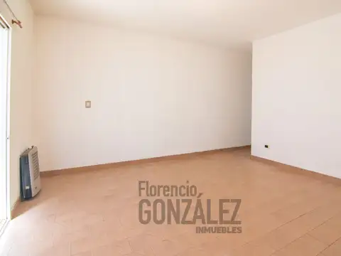 Depto Tipo Casa en Venta en Ramos Mejía, USD 79.000