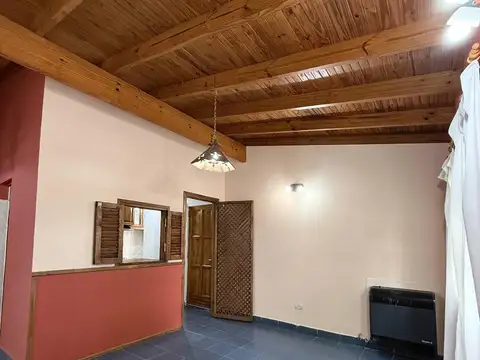 Casa en Alquiler con 1 cochera