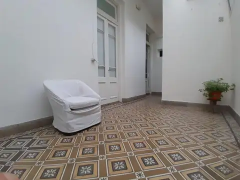 Depto Tipo Casa en Venta 64 años