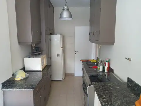 Departamento 5 ambientes con 2 baños