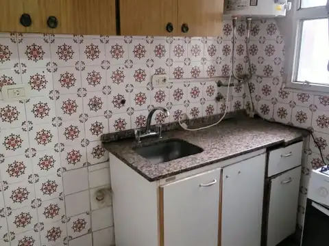 Av la plata 1100, Piso 3