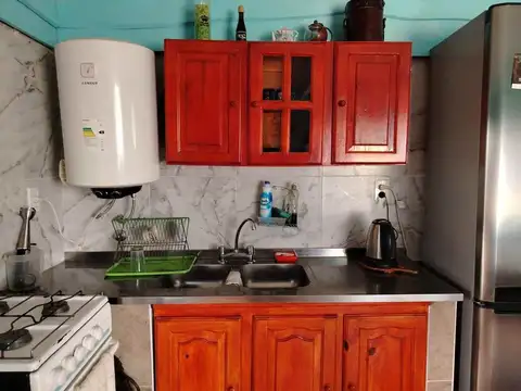 Casa 3 ambientes con 1 baño