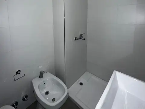 1 AMBIENTE NUEVO A ESTRENAR CON AMENITIES CON BALCON AL CONTRAFRENTE   HERMOSO 