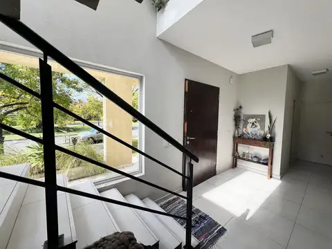 Casa en Alquiler de 3 dormitorios