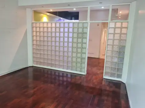 Departamento en Alquiler en Chacarita, USD 590