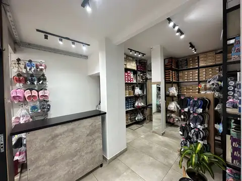 Local  en Venta en Ciudad Jardin, Tres de Febrero, G.B.A. Zona Oeste