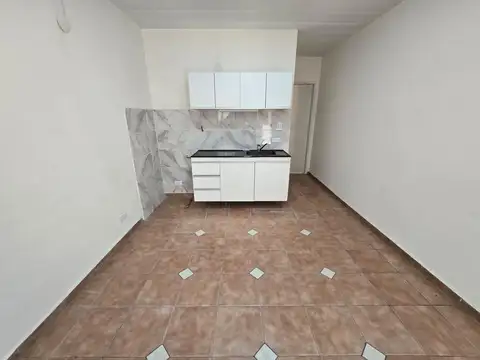 Departamento 2 ambientes con patio