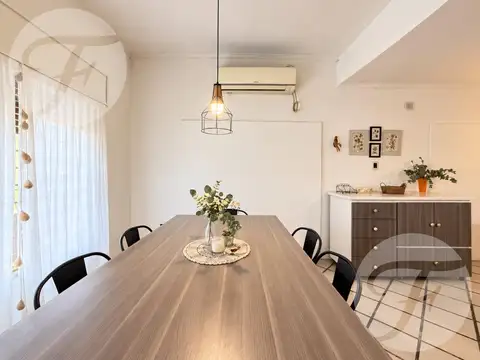 Casa 5 ambientes con 2 baños