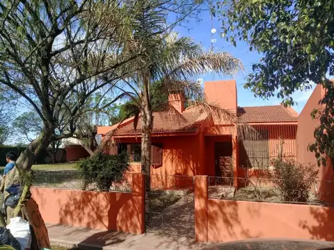 VENTA DE CASA EN SAN ISIDRO CBA. 2 DORMITORIOS