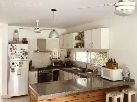 Casa en Alquiler con 1 cochera