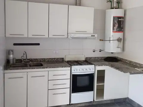 Departamento en Alquiler con 1 cocheras