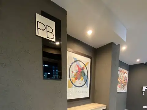 Av. Alte Brown 2400, Piso 7