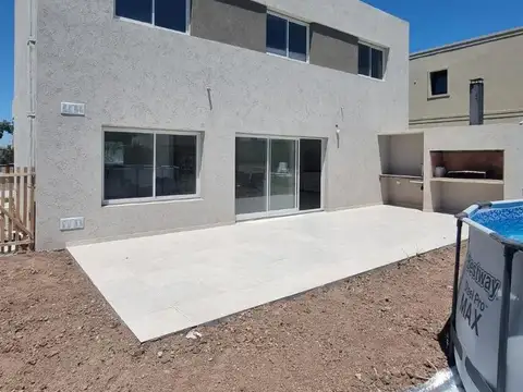 Casa en Venta en Pilar del Este - San Ramón, USD 185.000