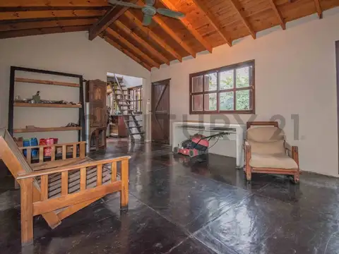 Casa 2 ambientes con 1 baño