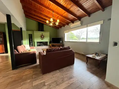 Casa en Alquiler de 5 dormitorios