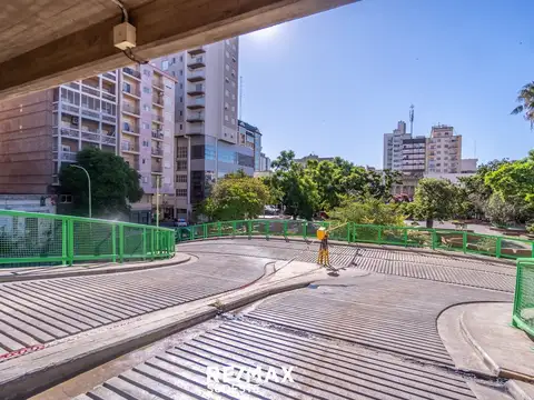 VENTA COCHERA MERCADO MUNICIPAL