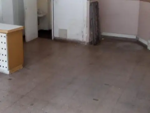 LOCAL COMERCIAL CHACARITA CON O SIN RENTA