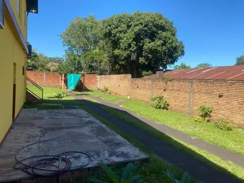 Casa en Venta con 6 cocheras