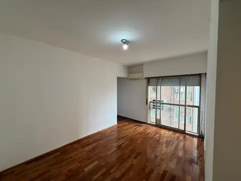 DEPARTAMENTO DE DOS AMBIENTES MUY LUMINOSO EN BALBANERA