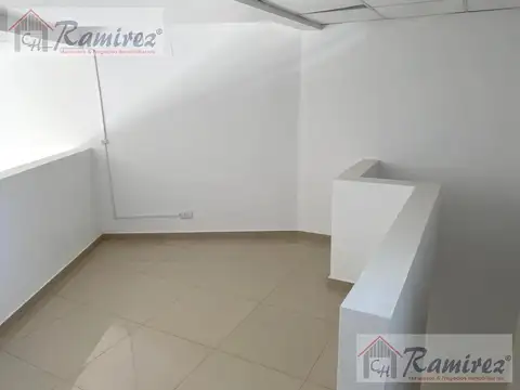 Local en Alquiler en Francisco Alvarez, $ 600.000