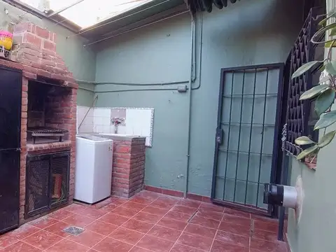 Depto Tipo Casa en Venta de 2 ambientes