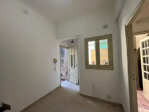 Depto Tipo Casa en Alquiler de 3 ambientes