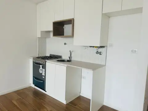 ALQUILER LANUSITA MONOAMB CTRAF BALCÓN