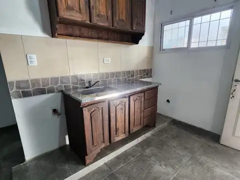 Depto Tipo Casa en Alquiler de Monoambiente
