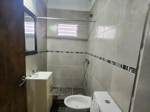 Depto Tipo Casa Monoambiente con 1 baño
