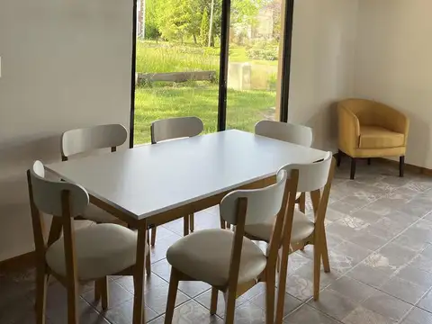 Venta Casa 4 ambientes  en  Costa Del Este