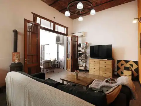 VENTA PH EN FLORESTA 3 AMB, PATIO Y PARRILLA