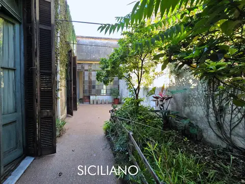 Constitución  al 3900