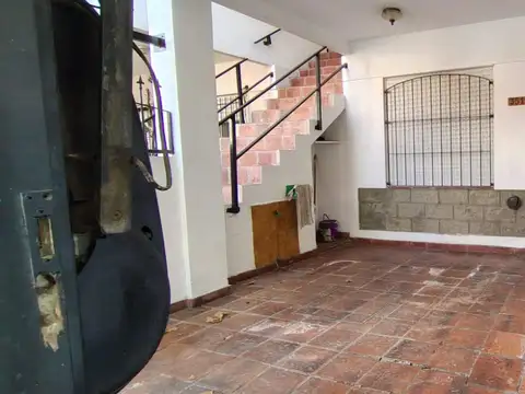 Depto Tipo Casa en Alquiler de 1 dormitorio