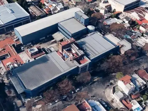 Galpon en Venta en Villa del Parque, USD 25.000.000