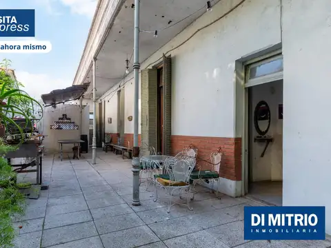 Casa a reciclar sobre Lote Propio de 8,66 x 43,30 Ubicada en la mejor zona comercial de Floresta