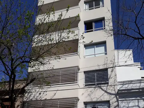 Departamento monoambiente en alquiler en Flores