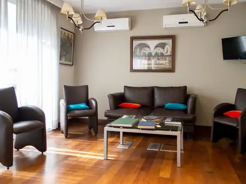 Sarmiento 1700, Piso E.P.