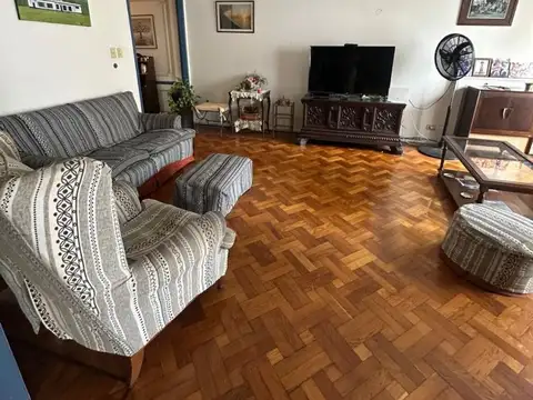 Departamento 4 ambientes con 4 baños