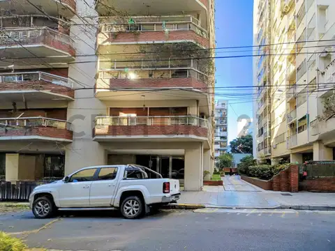 Venta de Cochera - Excelente Ubicación -
