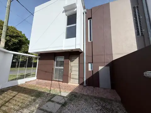 Casa en Venta en La Plata [Cod: 088]